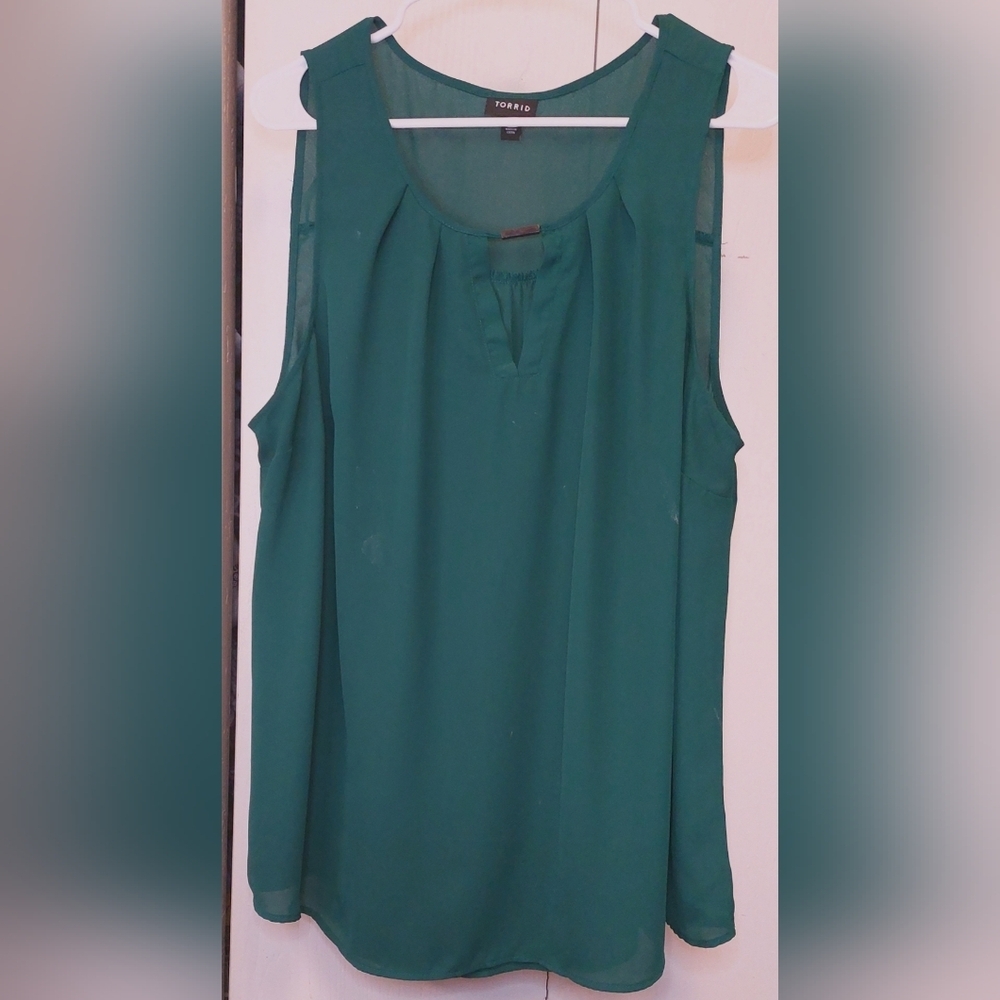 Torrid Green Clip Keyhole Top Size 1X Sleeveless Tank SemiSheer Chiffon Camisole - Picture 10 of 10